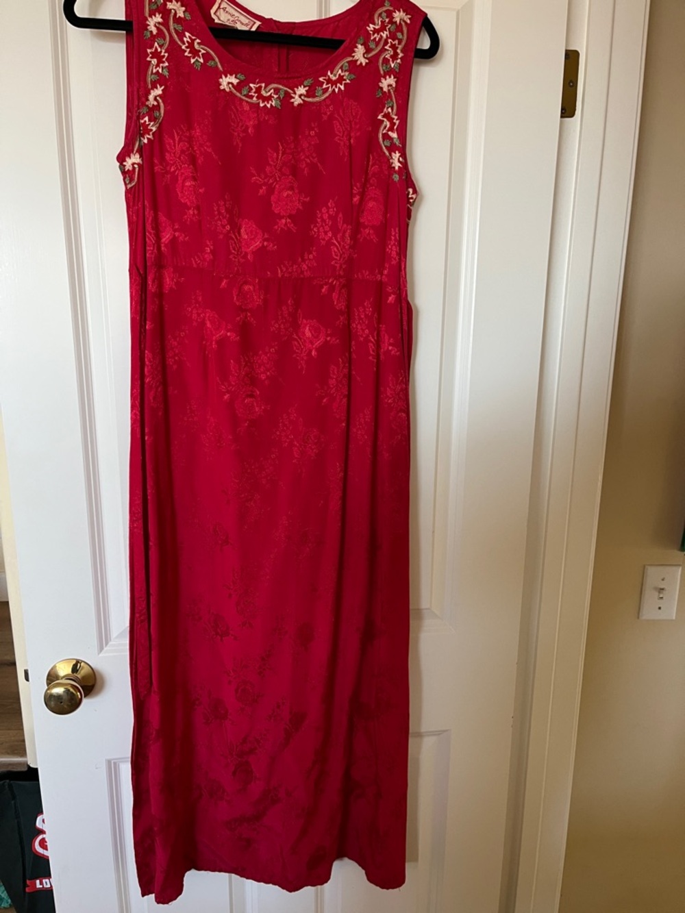 April Cornell Vibrant Pink Embroidered dress.   Vintage.